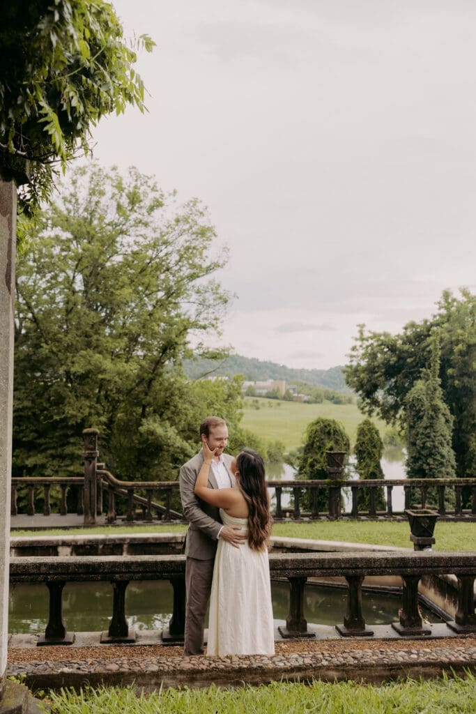 Soft and dreamy engagement photos at the Bleak House